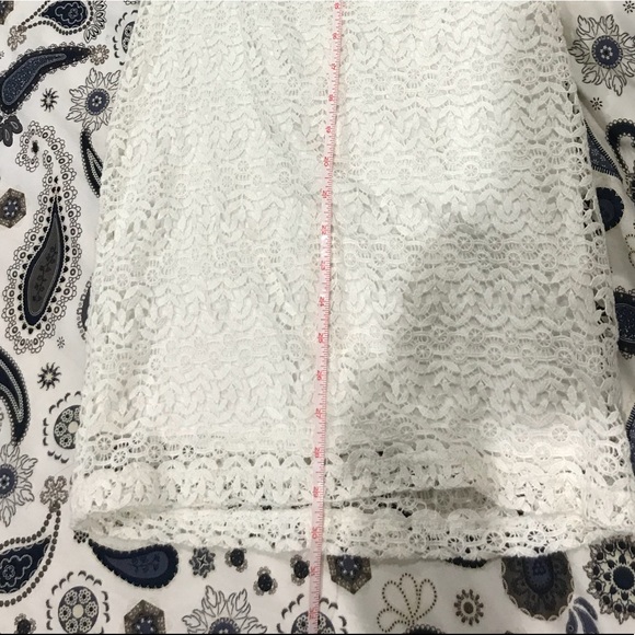 White lace off the shoulder dress - Picture 4 of 6